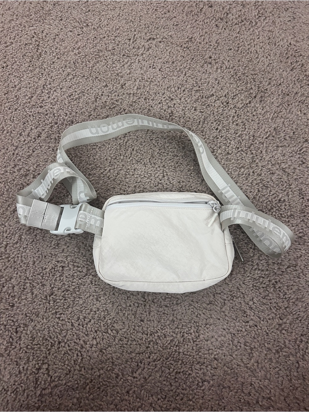 Lululemon White Belt Bag - Picture 2 of 5